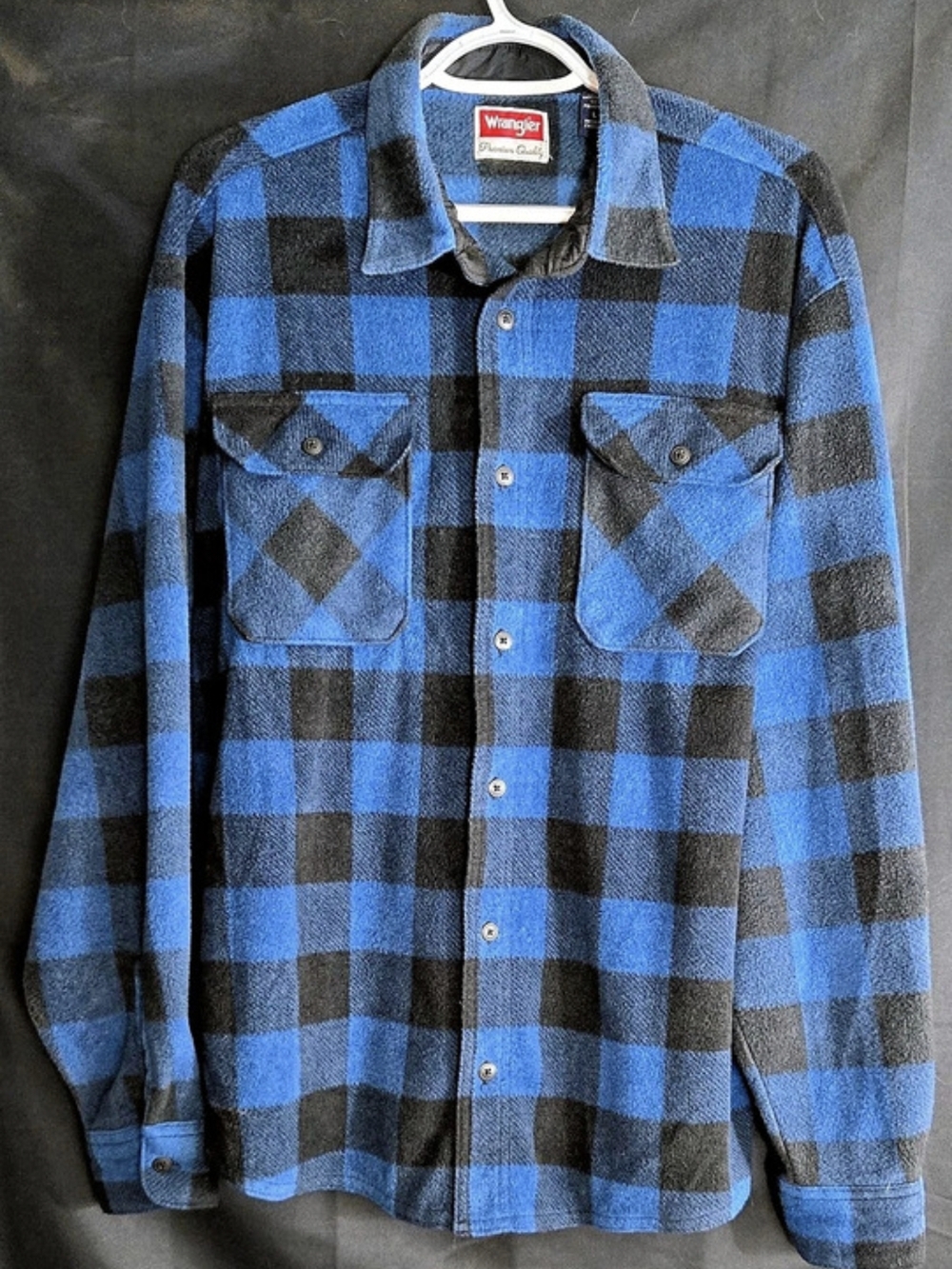 Wrangler Men's Blue & Black Plaid Shirt Size Large Like New#739